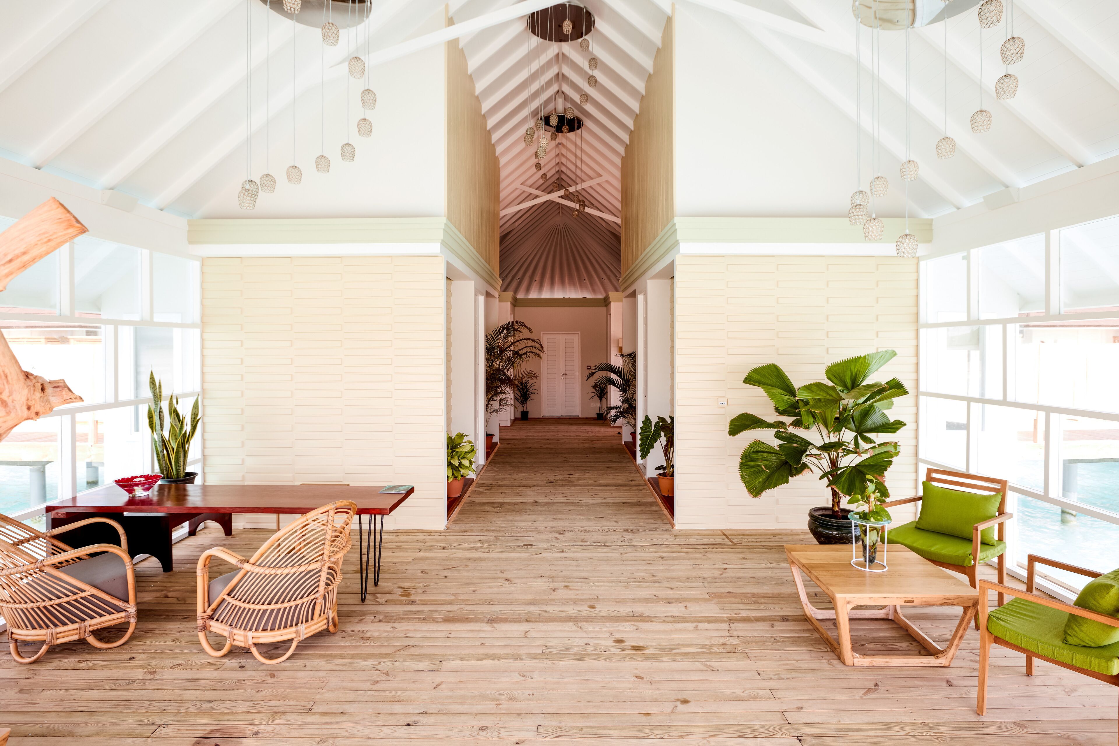 couples treatment room(s), sauna, hot tub, body treatments, hydrotherapy