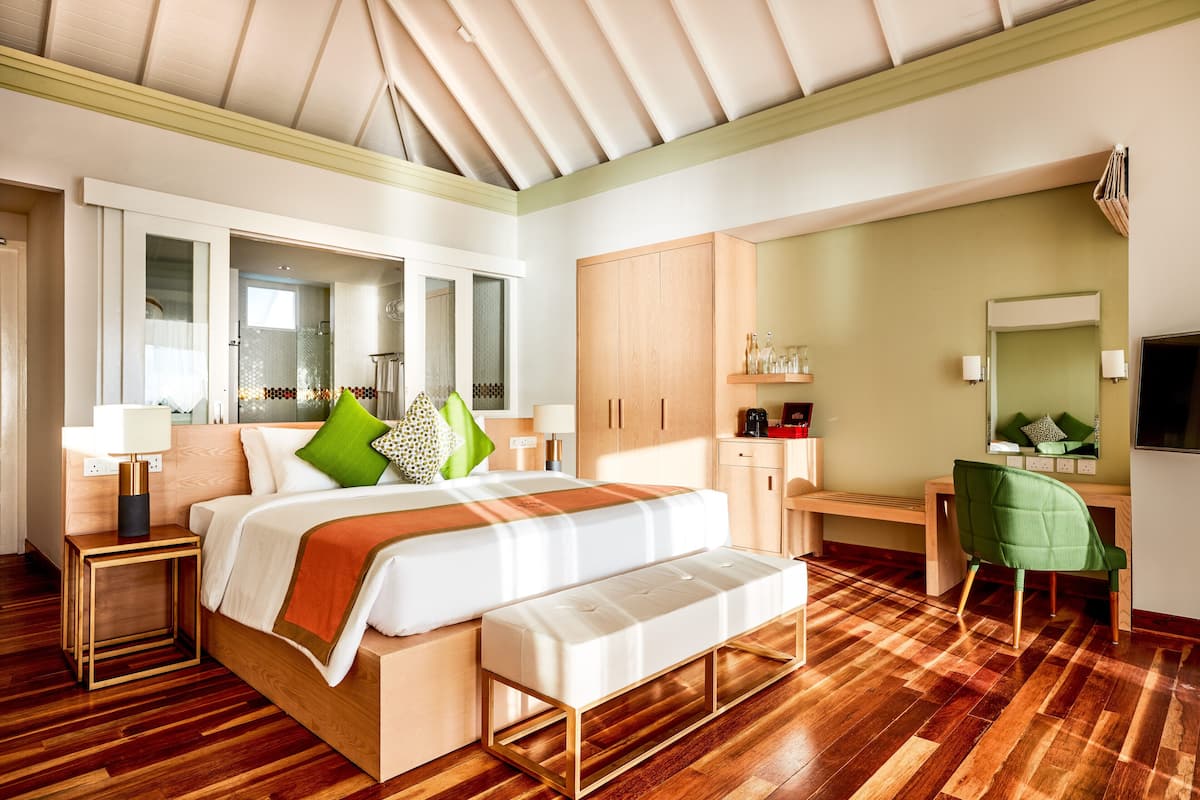 minibar, in-room safe, desk, blackout curtains