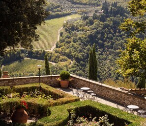 Exterior - Castello Vicchiomaggio (Greve in Chianti)