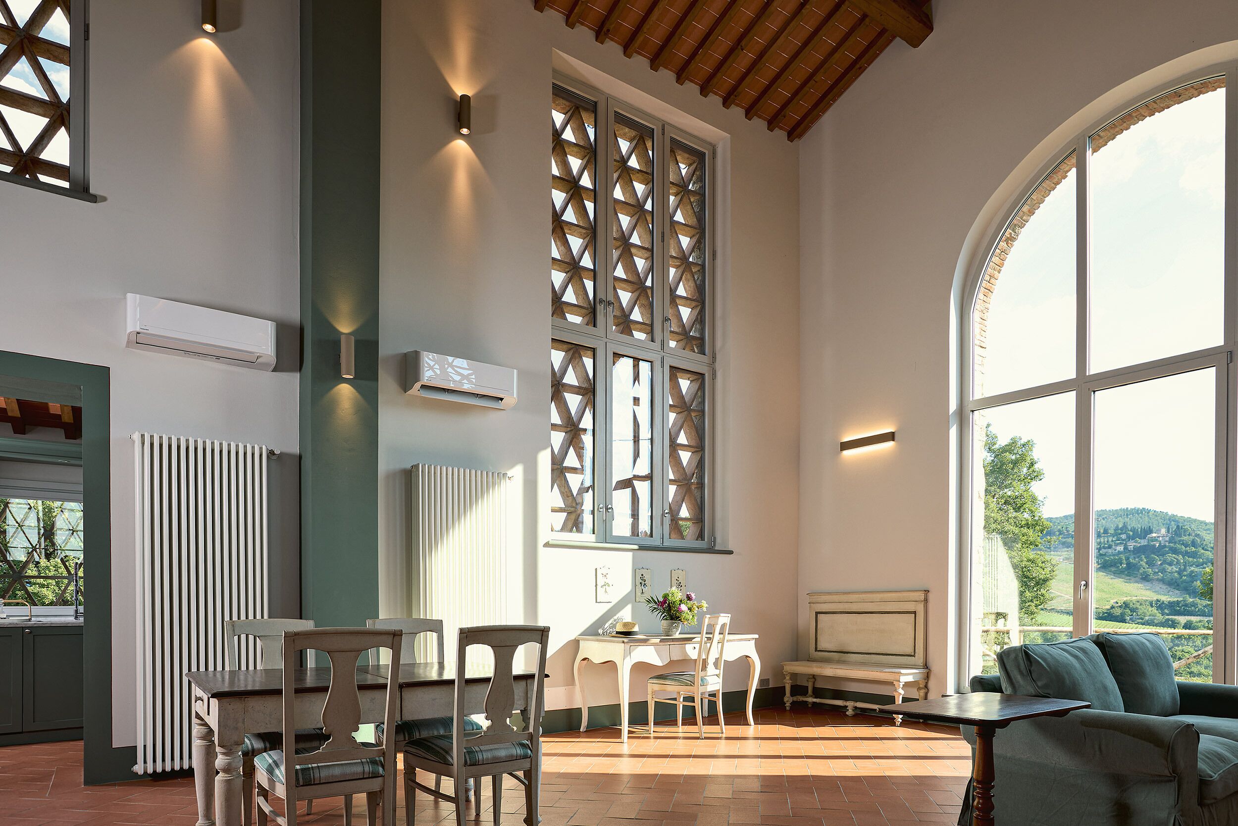 Villa, 2 habitaciones | Caja fuerte, mobiliario individual, sistema de insonorización