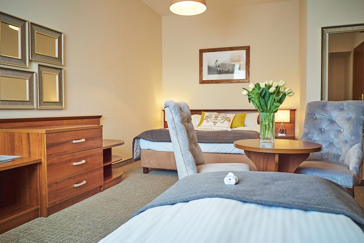 Triple Room | Premium bedding, down comforters, in-room safe, desk
