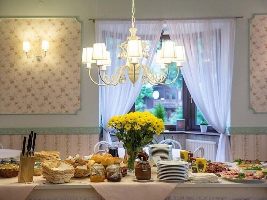 Desayuno bufé gratuito y diario