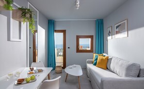 In-room safe, blackout curtains, soundproofing, iron/ironing board - Villa Elite by Checkin (Hersonissos)