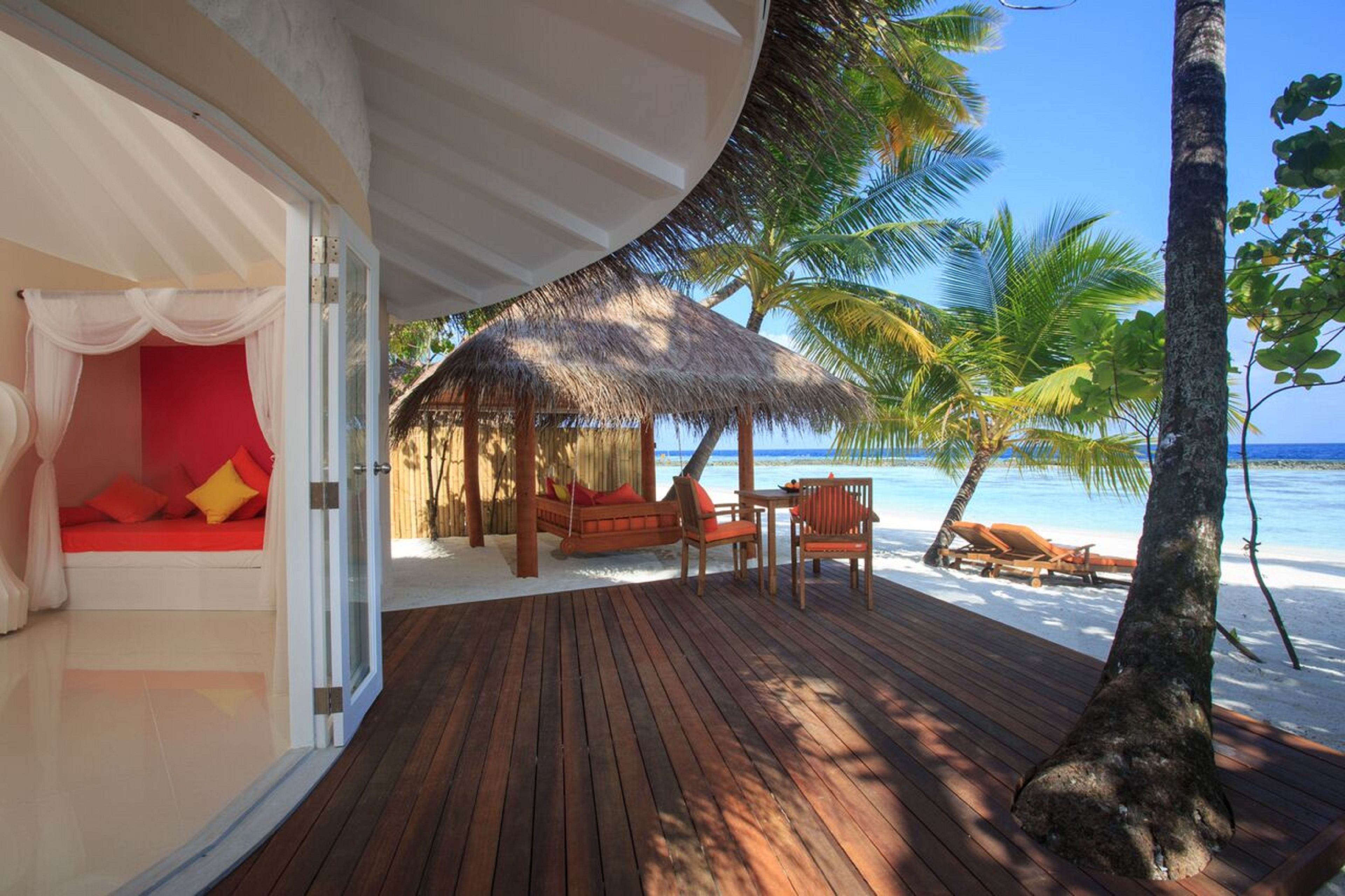 Ropa de cama de alta calidad y minibar 