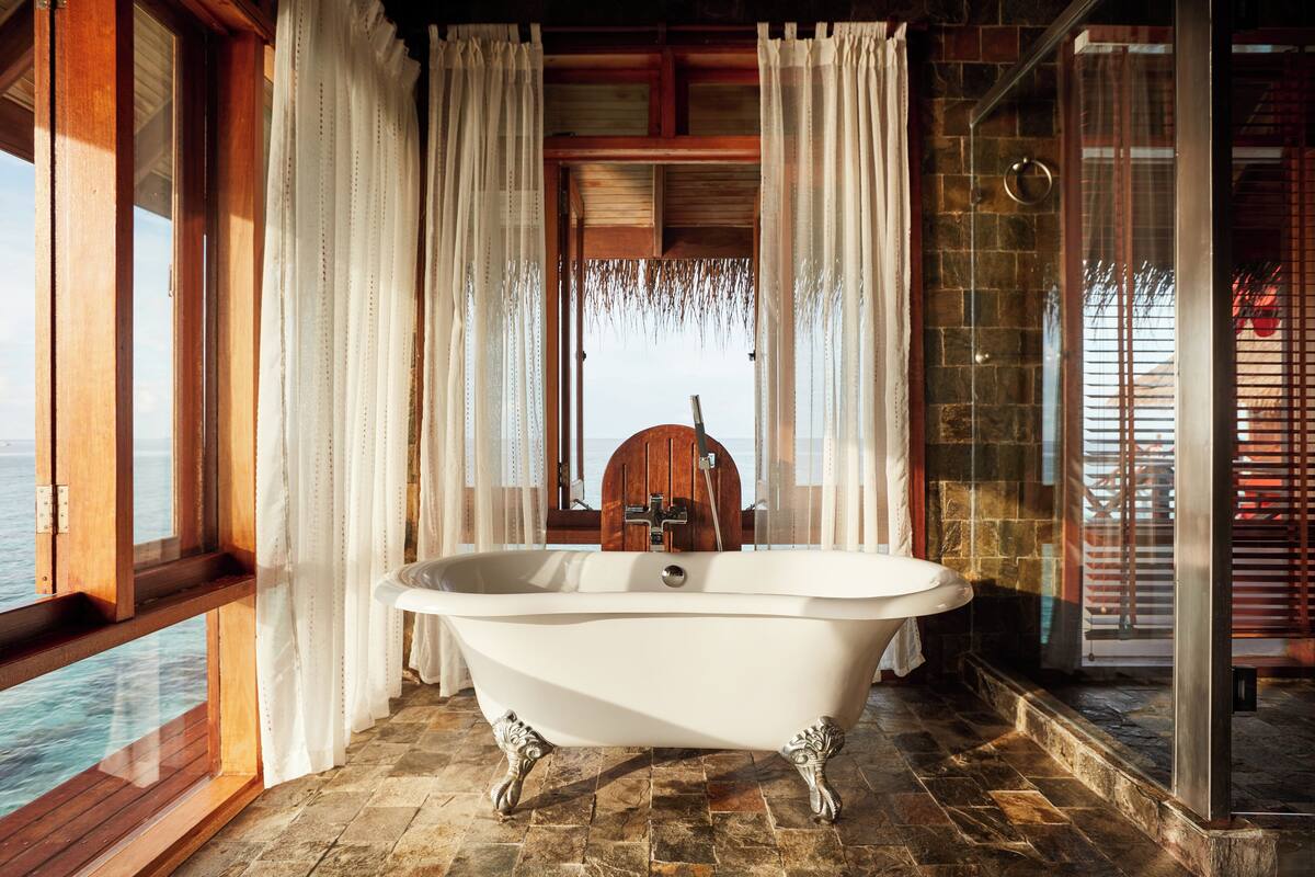 separate bathtub and shower, free toiletries, hair dryer, bathrobes