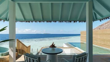 Biệt thự có thiết kế đặc trưng (Ocean, Pool + Slide) | Hiên