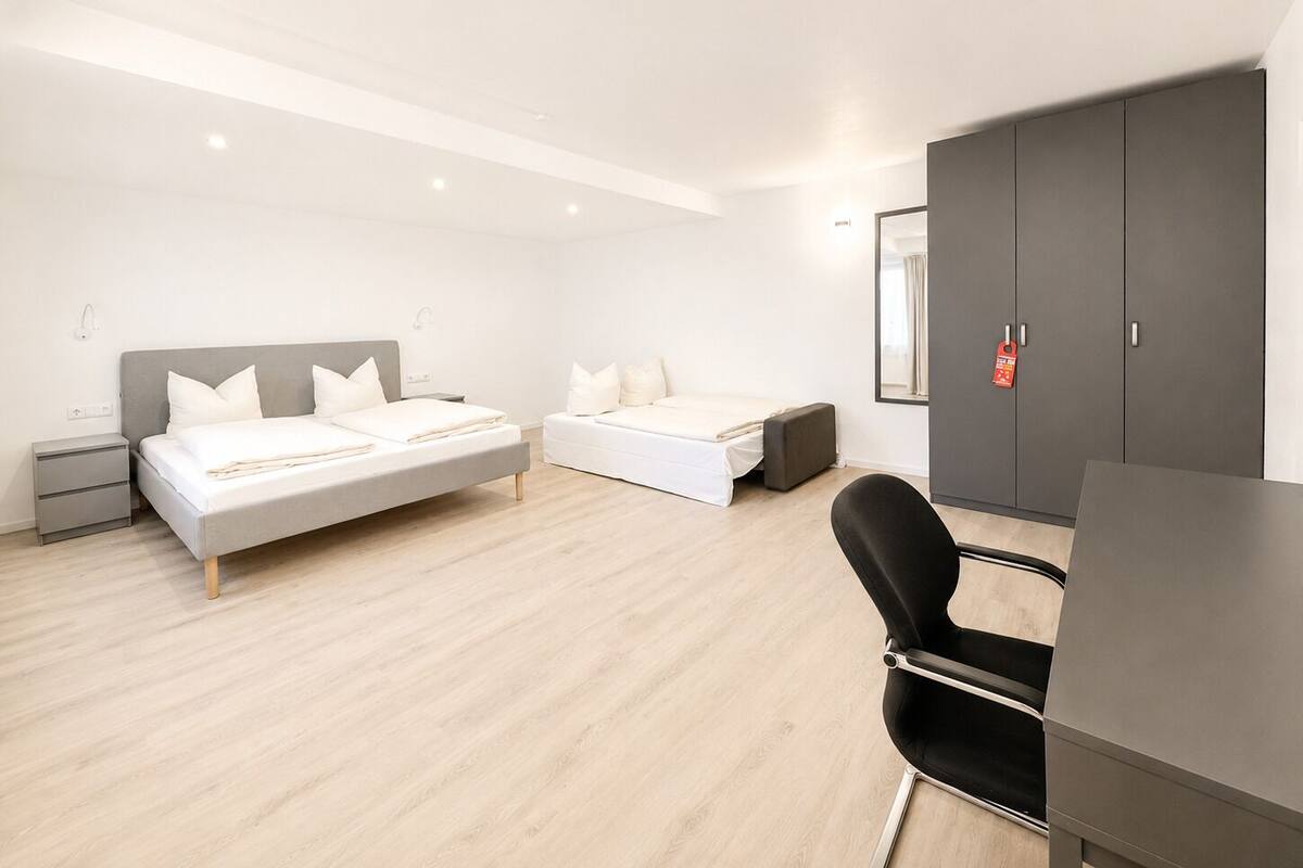 Chambre Quadruple Affaires