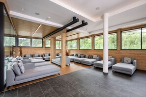 Un sauna, baño turco, masajes