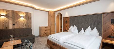 In-room safe, desk, soundproofing, free cribs/infant beds