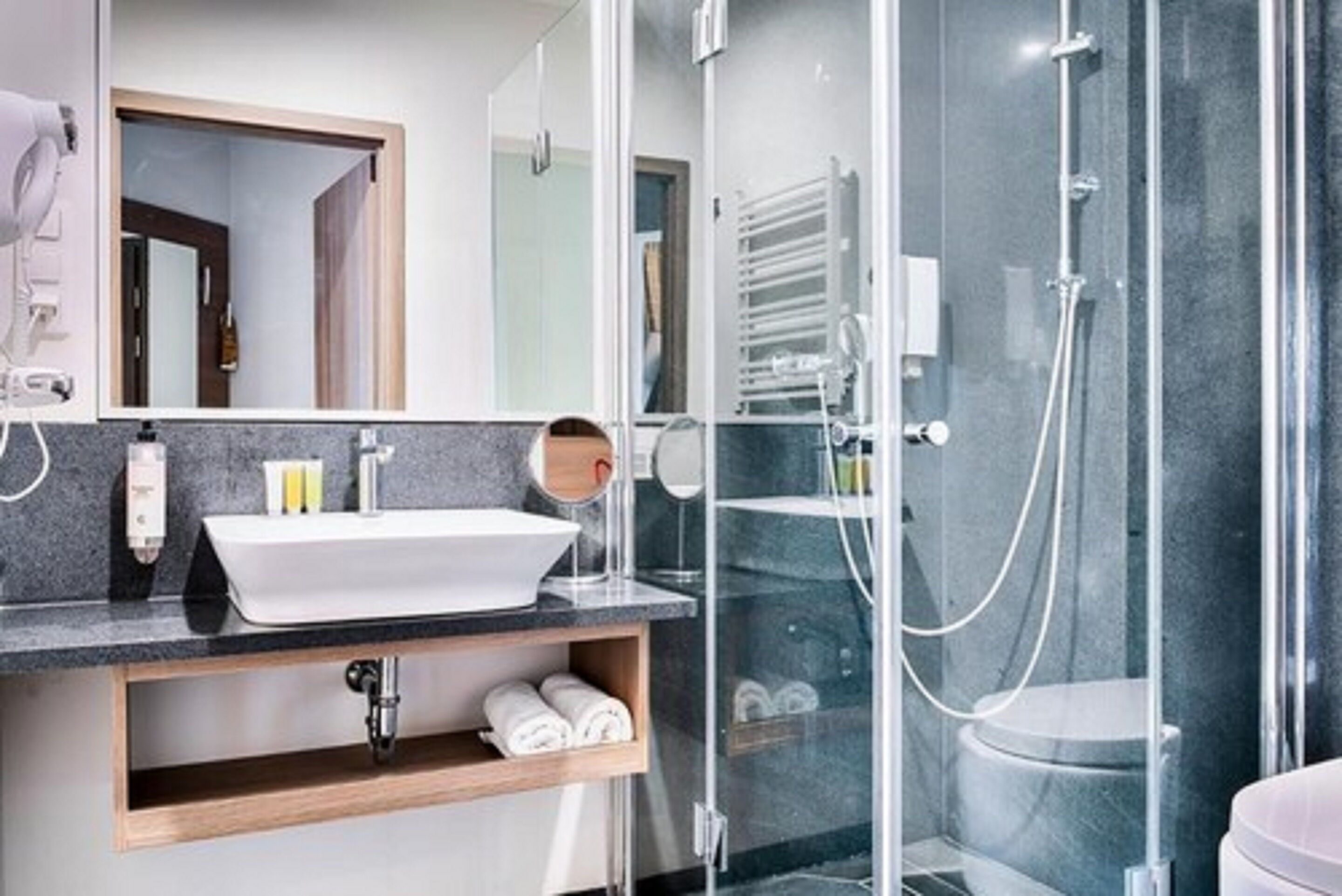 premium double or twin room | bathroom | shower, hair dryer, towels