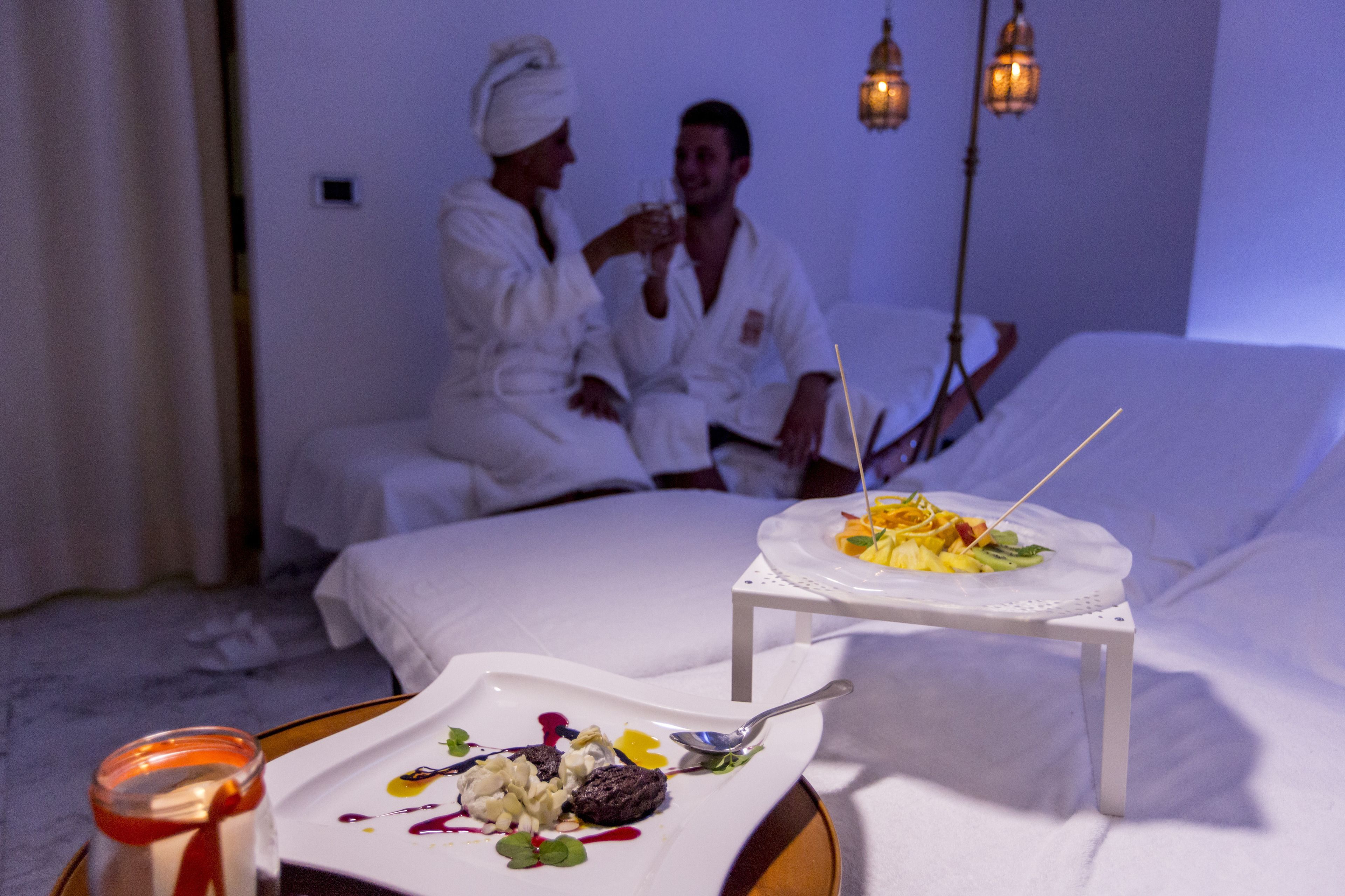 Sauna, hot tub, Turkish bath, body treatments, mud baths, hydrotherapy