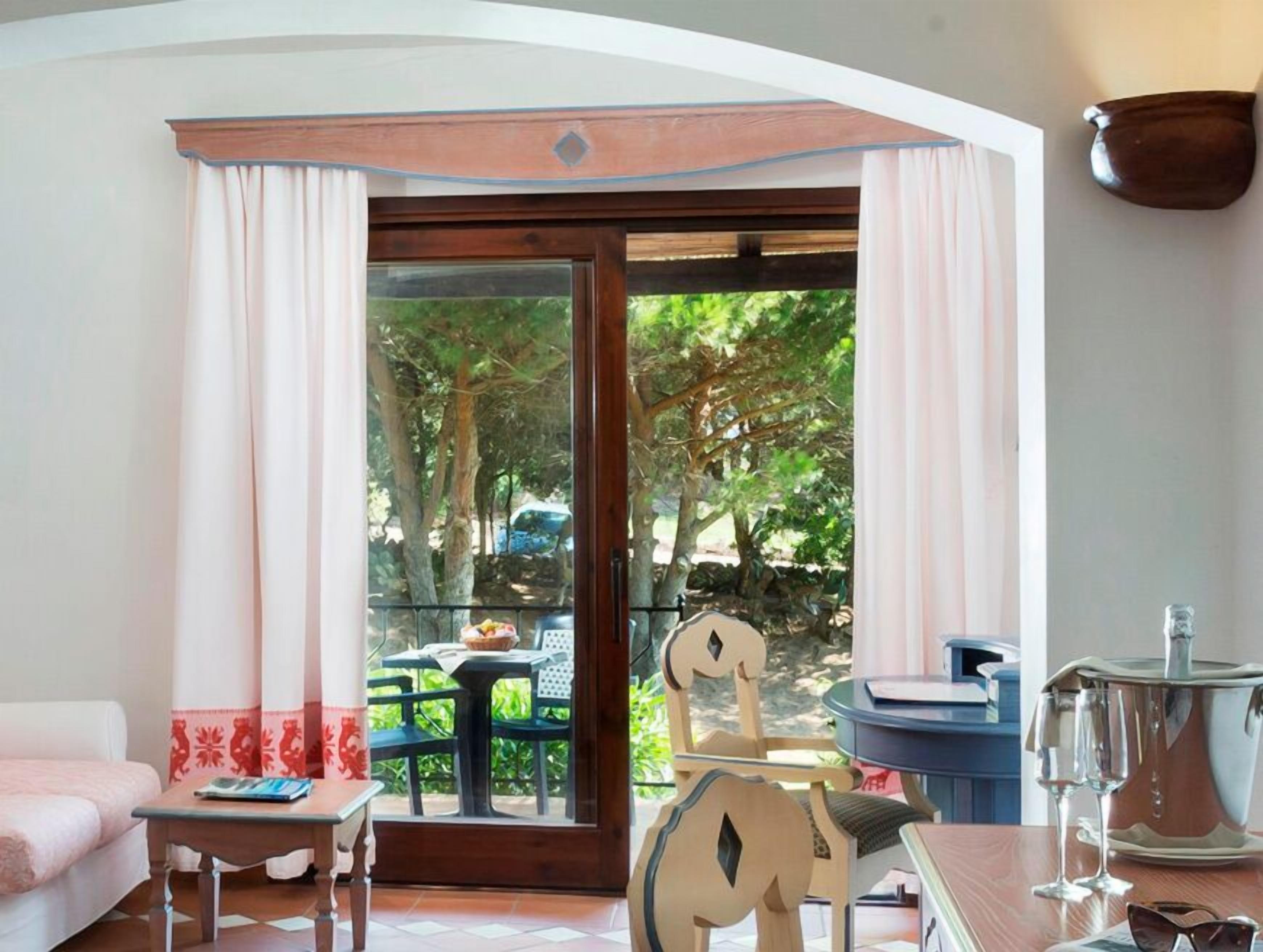 classic double room, annex building | 1 bedroom, minibar, in-room safe, free wifi