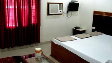 1 bedroom, memory foam beds, individually decorated