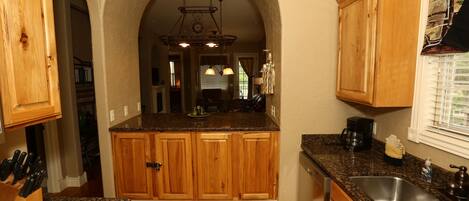 Deluxe Condo, 2 Bedrooms, Non Smoking, Kitchen | Private kitchen | Fridge, microwave, oven, stovetop