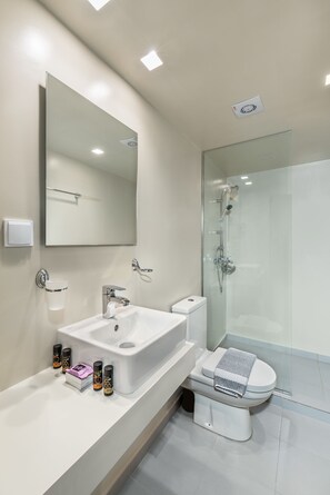 Bathroom - Hotel Porto Antico (Chania)