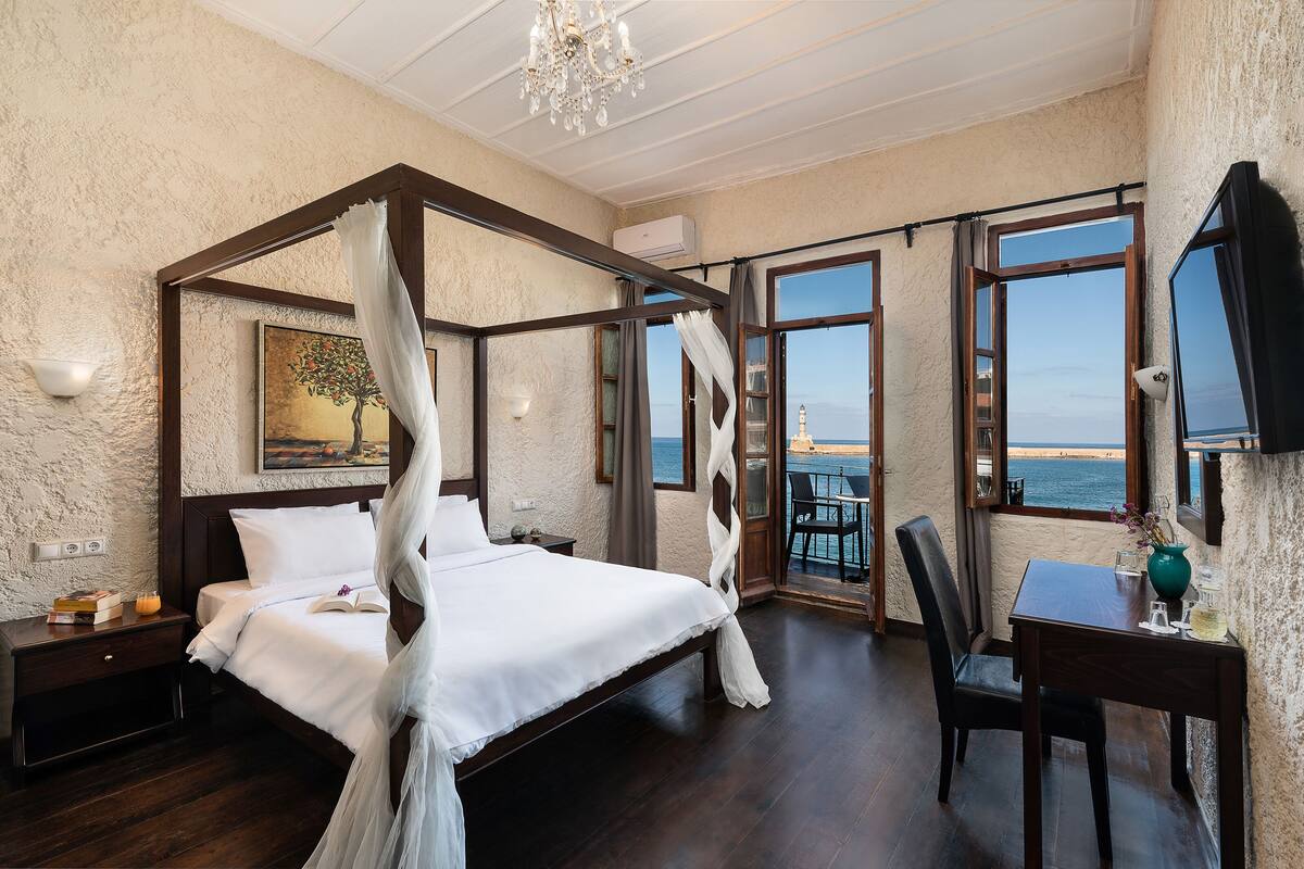 Superior Room, Balcony, Sea View | In-room safe, desk, laptop workspace, blackout curtains
