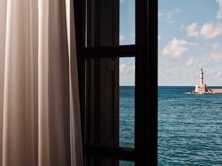 Suite Deluxe, balcón, vistas al mar | Vistas desde la habitación. Hotel Porto Antico