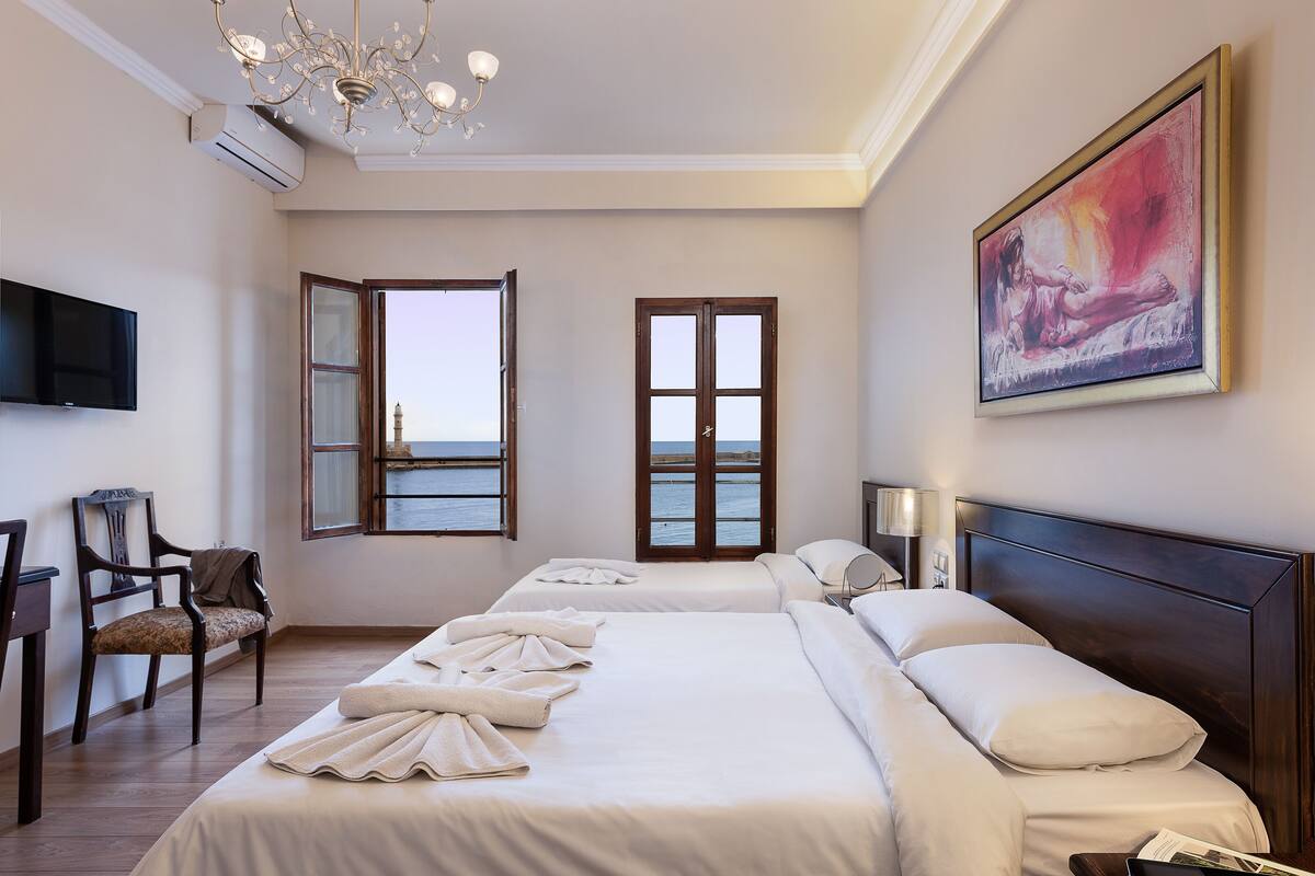 Standard Room, Sea View | In-room safe, desk, laptop workspace, blackout curtains
