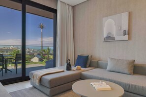 In-room safe, individually decorated, individually furnished, desk - Pestana Casablanca (Casablanca)