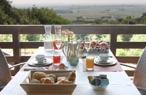 Petit déjeuner continental compris tous les jours