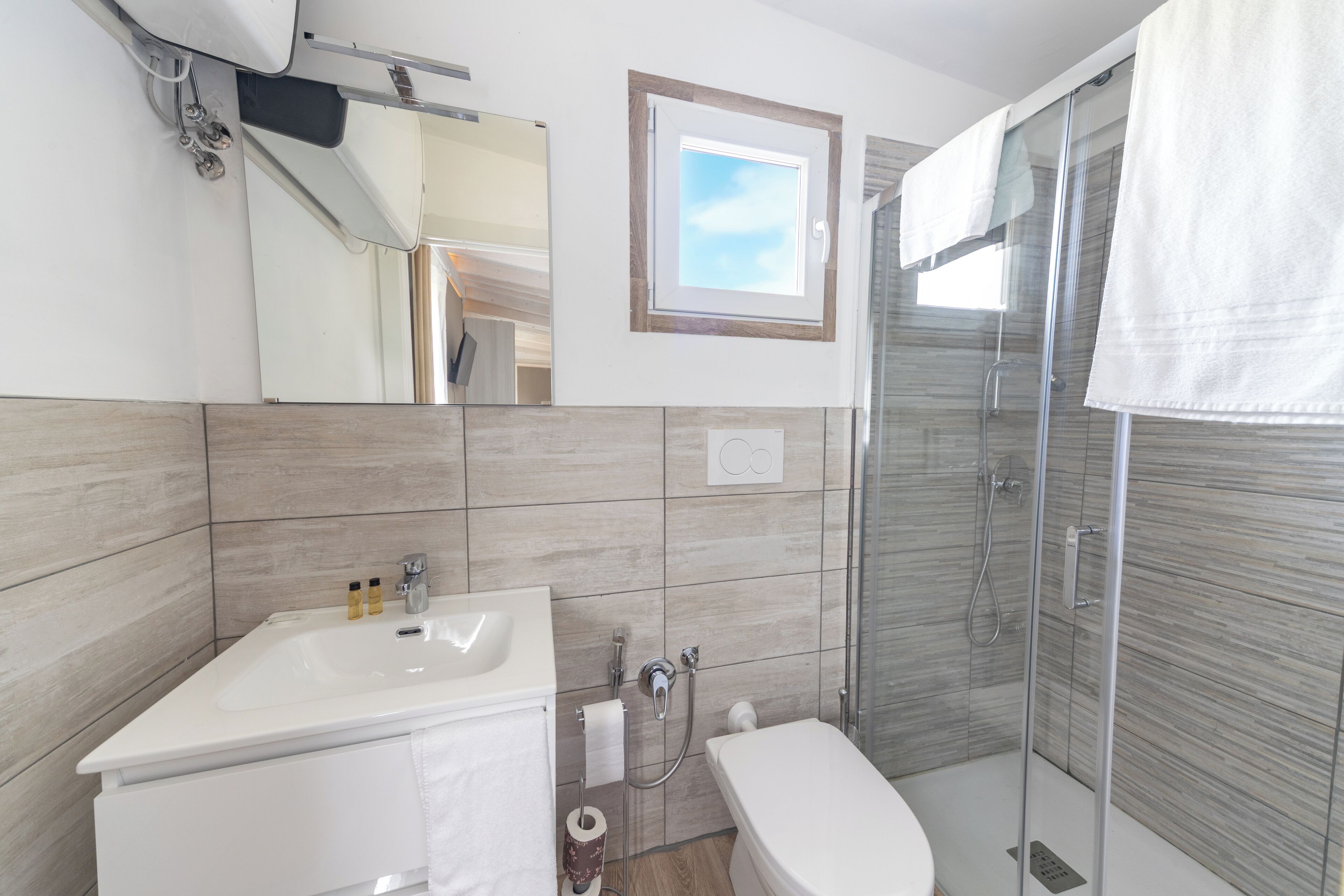 Superior Tent, 1 Bedroom | Bathroom