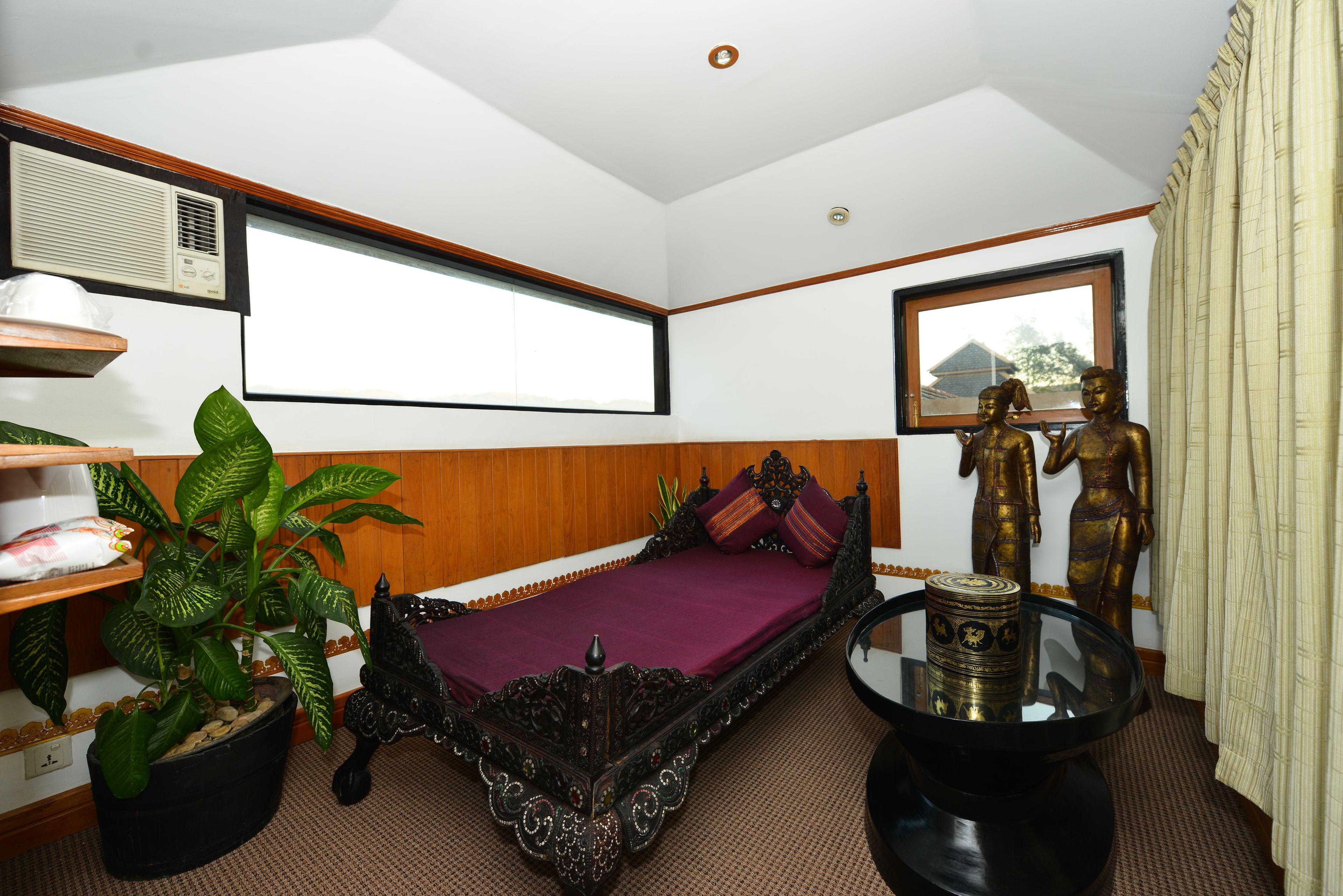 amazing suite | minibar, in-room safe, desk, iron/ironing board