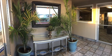 Interior. Hilltop Inn & Suites