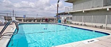 Piscina a l'aire lliure