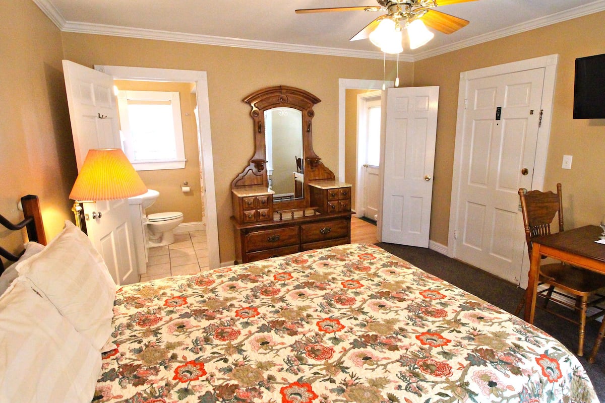 Room, 1 Queen Bed (Upstairs Only) | Individually decorated, individually furnished, iron/ironing board