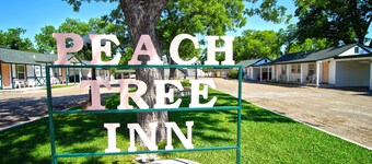 Peach Tree Inn & Suites