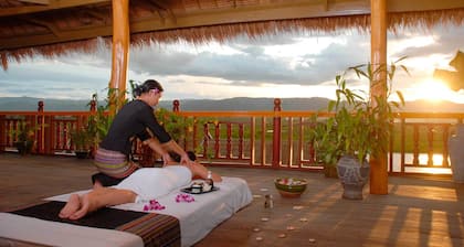 Paramount Inle Resort
