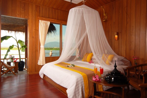 Deluxe Room | Minibar, in-room safe, individually decorated, individually furnished - Paramount Inle Resort (Nyaungshwe)