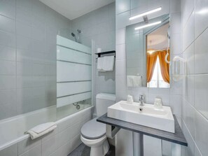 Habitación estándar con 2 camas individuales | Wifi gratis y ropa de cama
