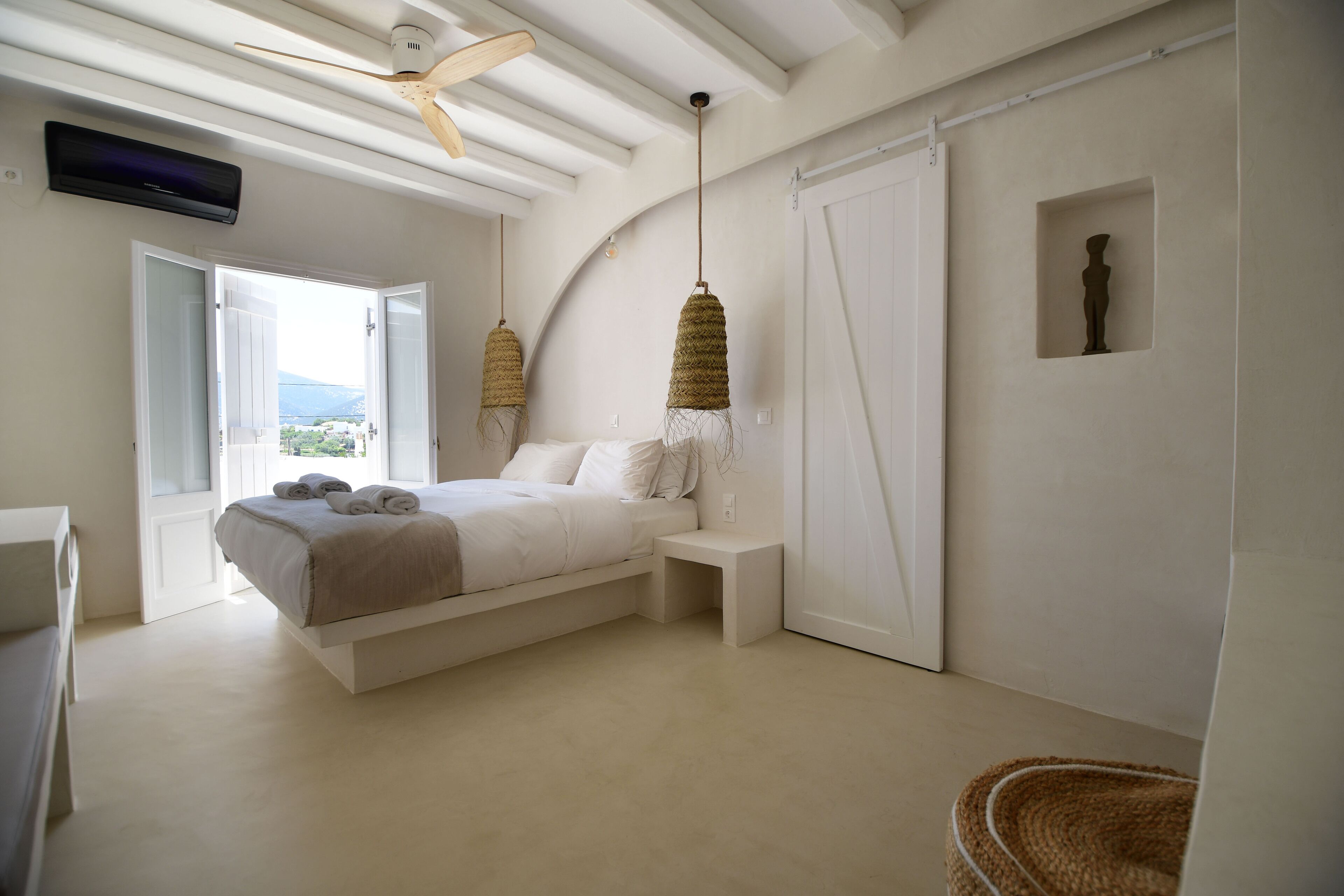 panoramic room, 1 bedroom, partial sea view | egyptian cotton sheets, premium bedding, pillow-top beds, in-room safe