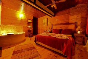 ルーム ジェットバス | 客室ごとに異なる装飾、ベビーベッド、可動式ベッド、WiFi (無料)