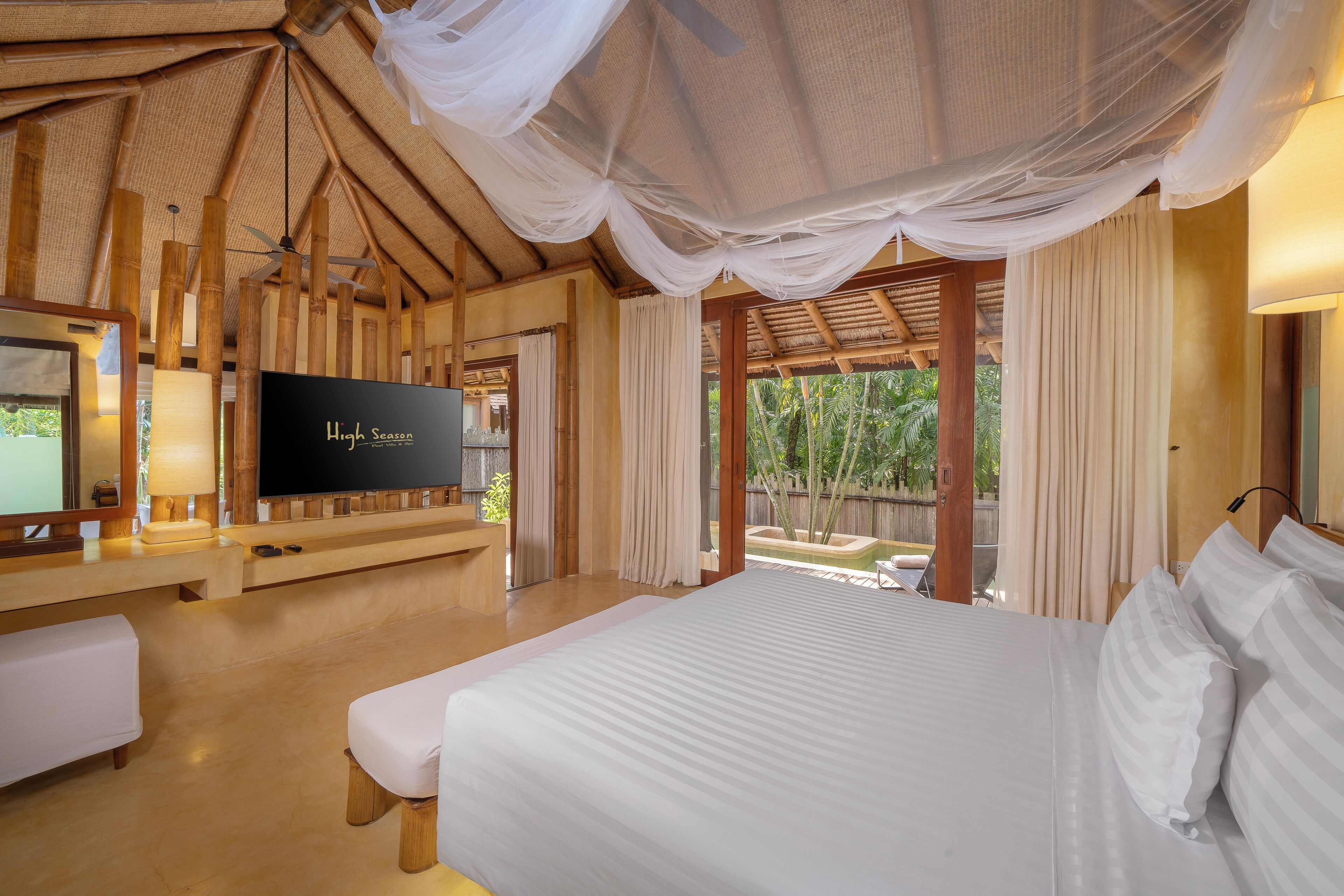 grand pool villa | premium bedding, in-room safe, desk, laptop workspace