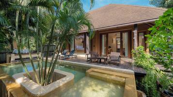 Grand Pool Villa | Vue sur le jardin