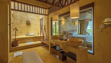 Beachfront Suite Pool Villa | Bathroom | Separate bathtub and shower, deep-soaking bathtub, rainfall showerhead