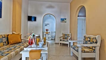 Appartement (Maisonette) | Coin séjour | Télévision LCD