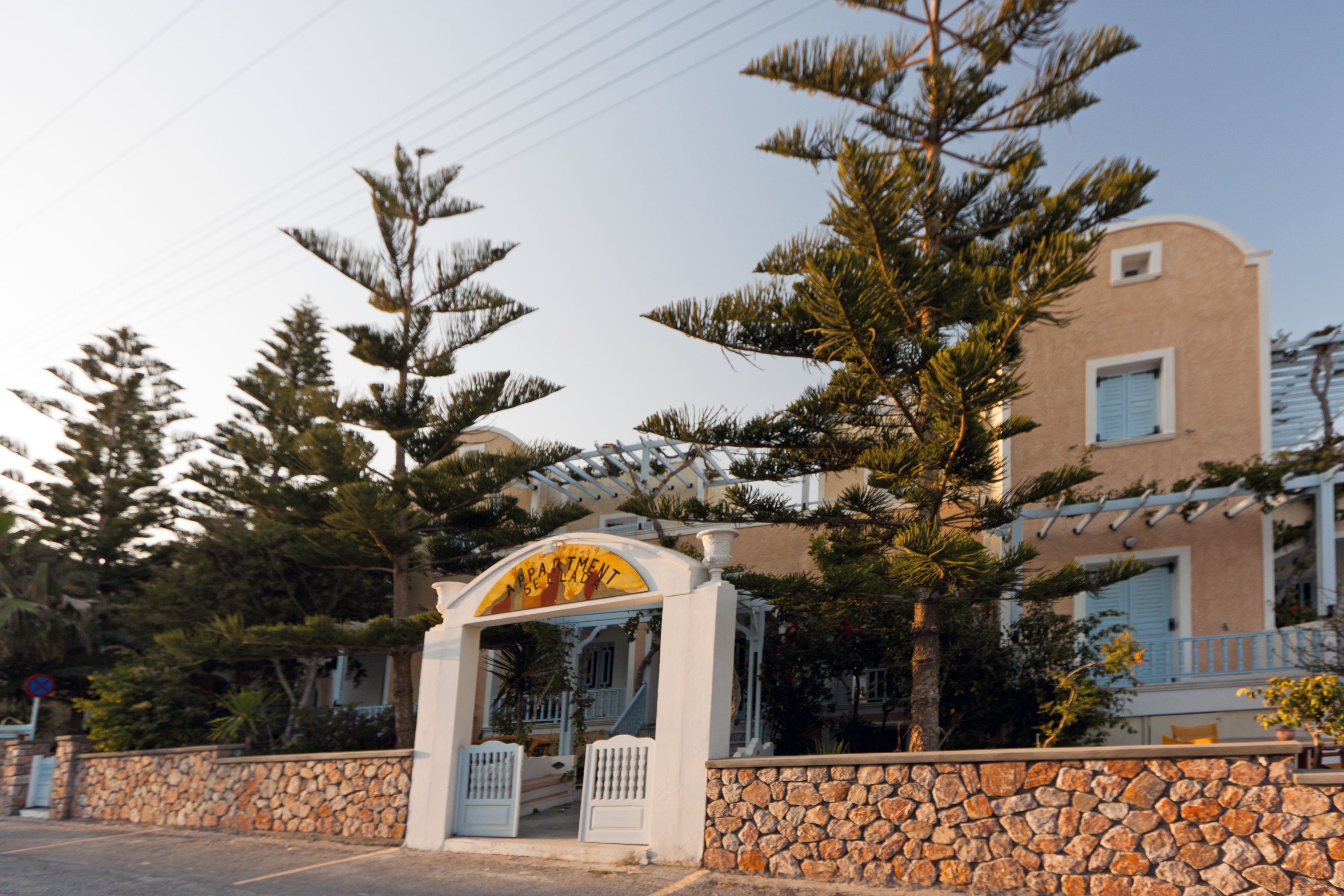 Majoituspaikan sisäänkäynti