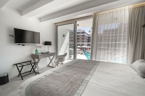 Design-Zimmer | Allergikerbettwaren, Minibar, Zimmersafe, Verdunkelungsvorhänge