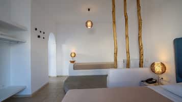 In-room safe, iron/ironing board, free WiFi, bed sheets