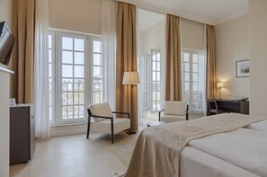 Superior Double Room, Garden View | Premium bedding, minibar, in-room safe, desk - Hotel Spiess & Spiess (Vienna)