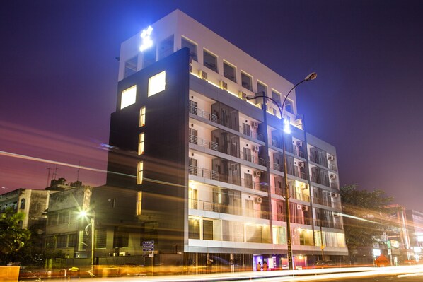Front of property - evening/night