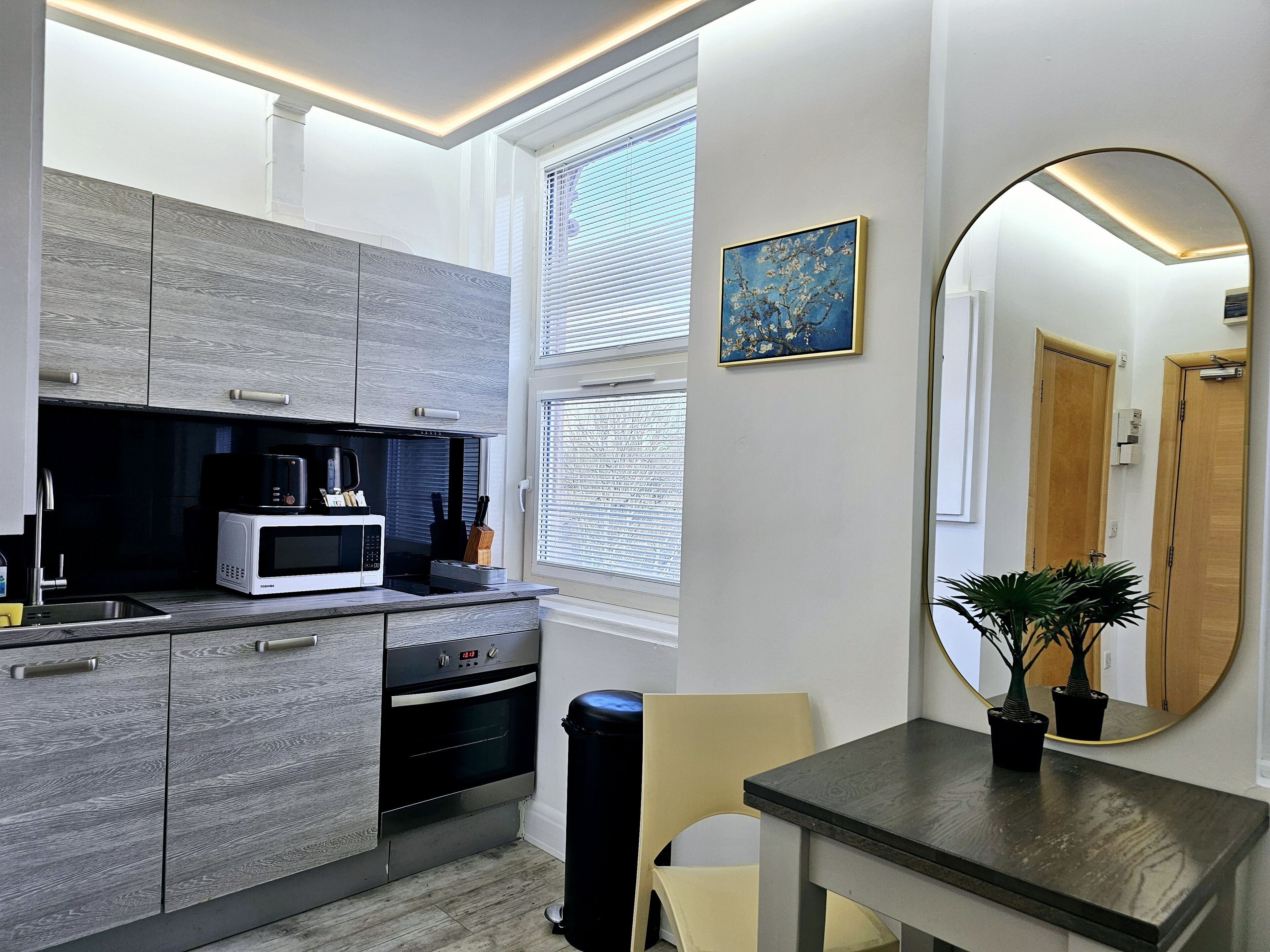 Kamar Double Standar | Dapur pribadi | Mesin pembuat kopi/teh dan ketel listrik