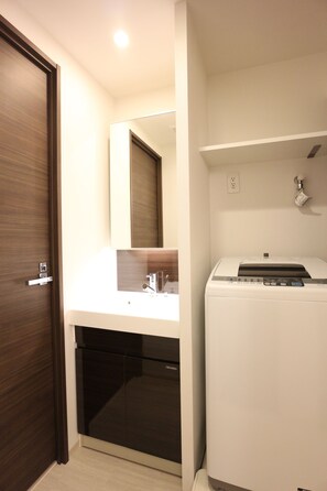 Superior Studio, 1 Single Bed | Bathroom