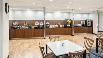 Free daily continental breakfast