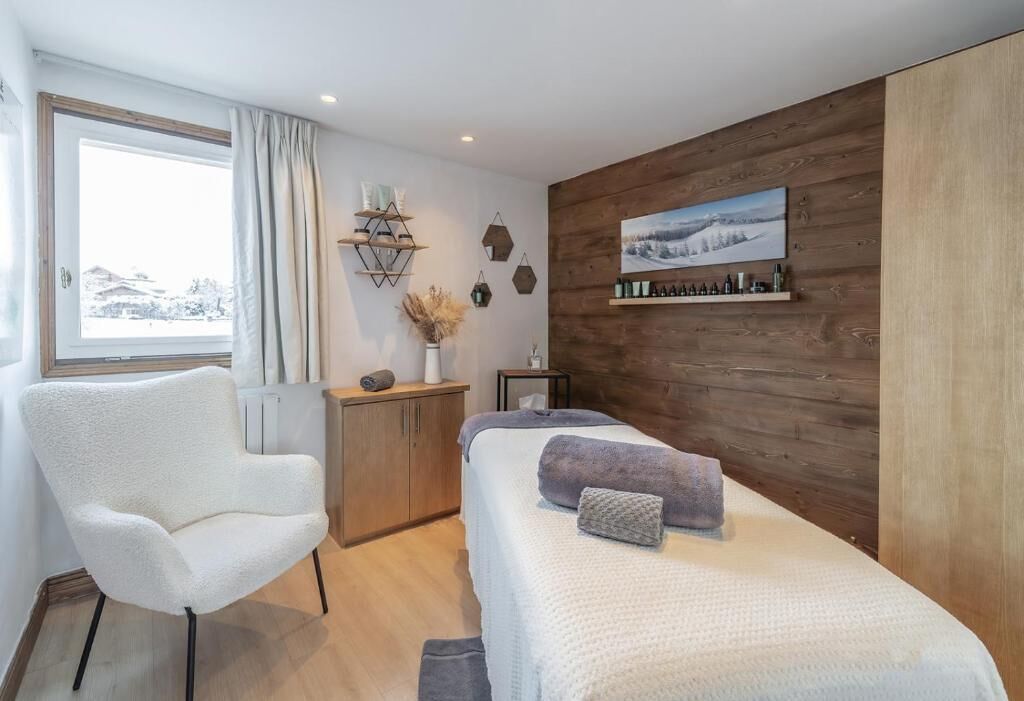 Sauna, Dampfbad, Massageanwendungen