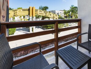 Standard Room | Pemandangan balkoni