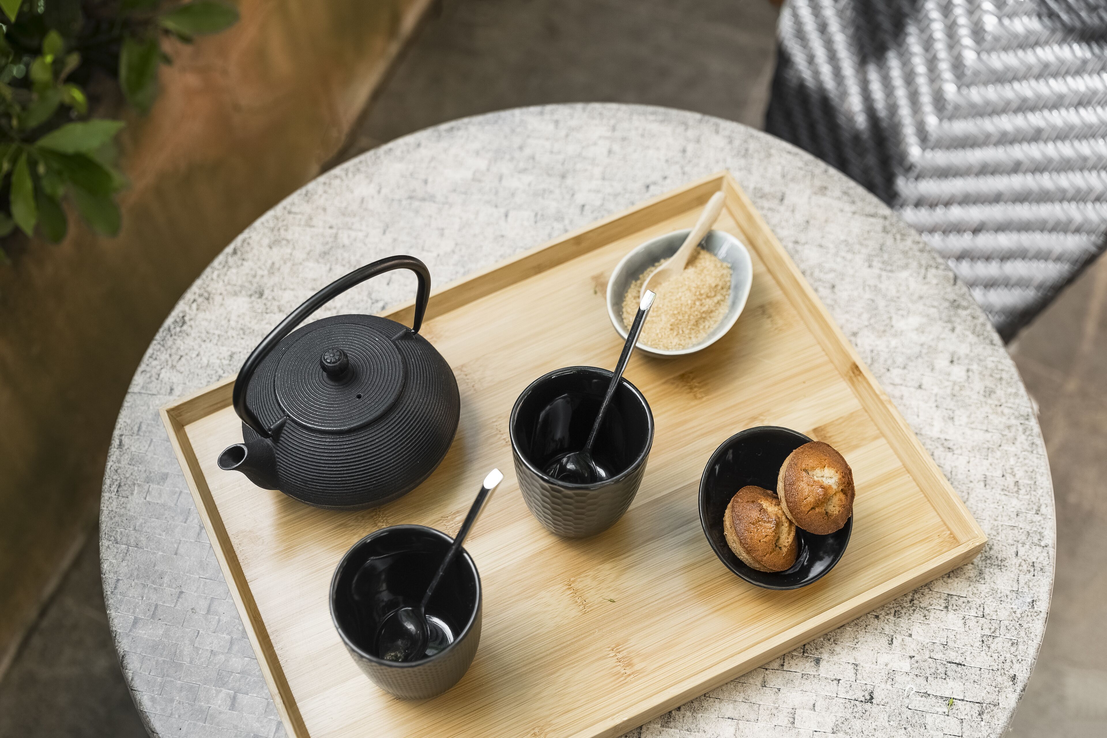 daily continental breakfast (eur 14 per person)